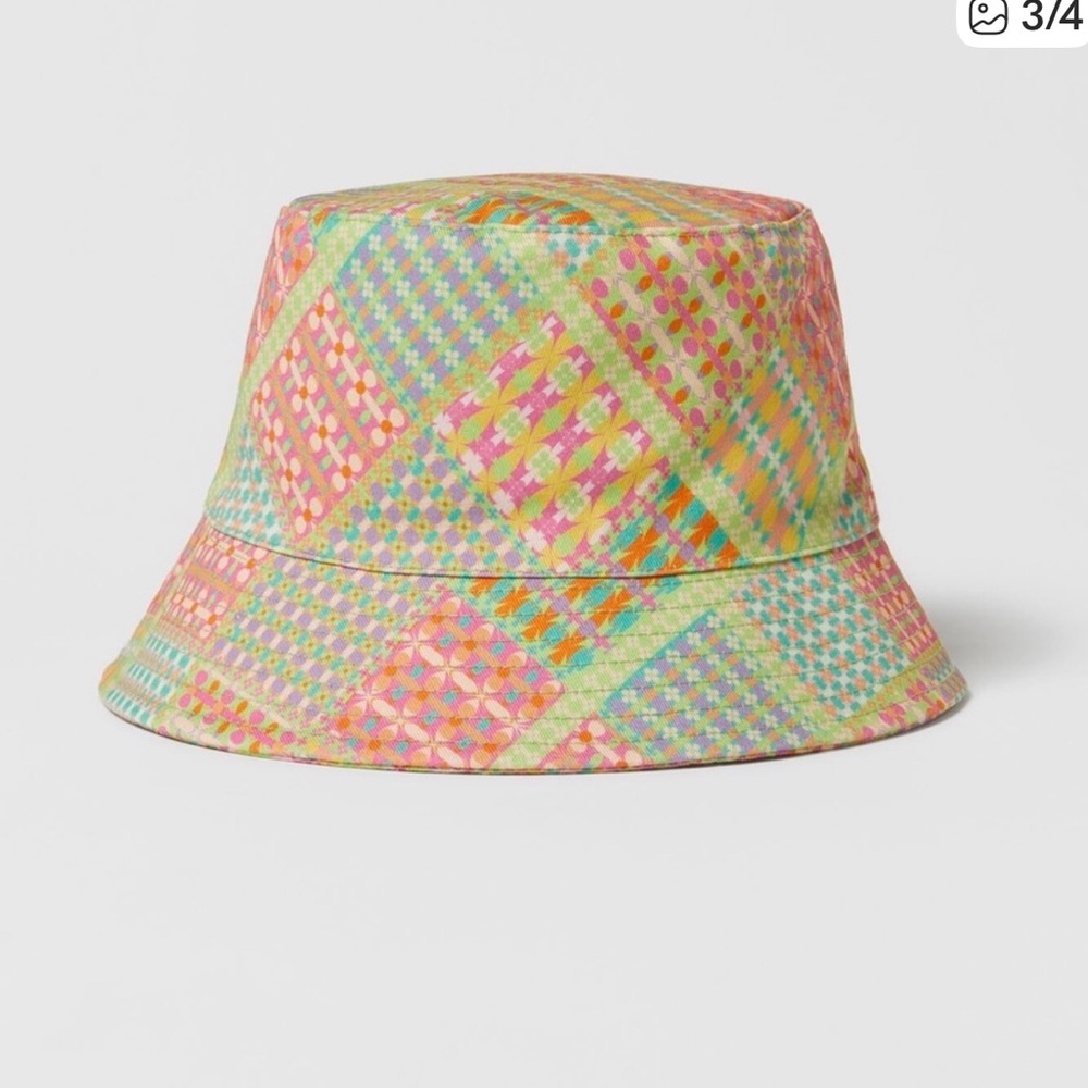 Zara girls printed Bucket Hat, size 54 cm, fits 10-14
